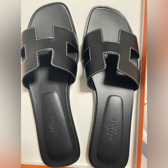 Authentic Oran Sandals size 38.5 - Picture 2 of 6